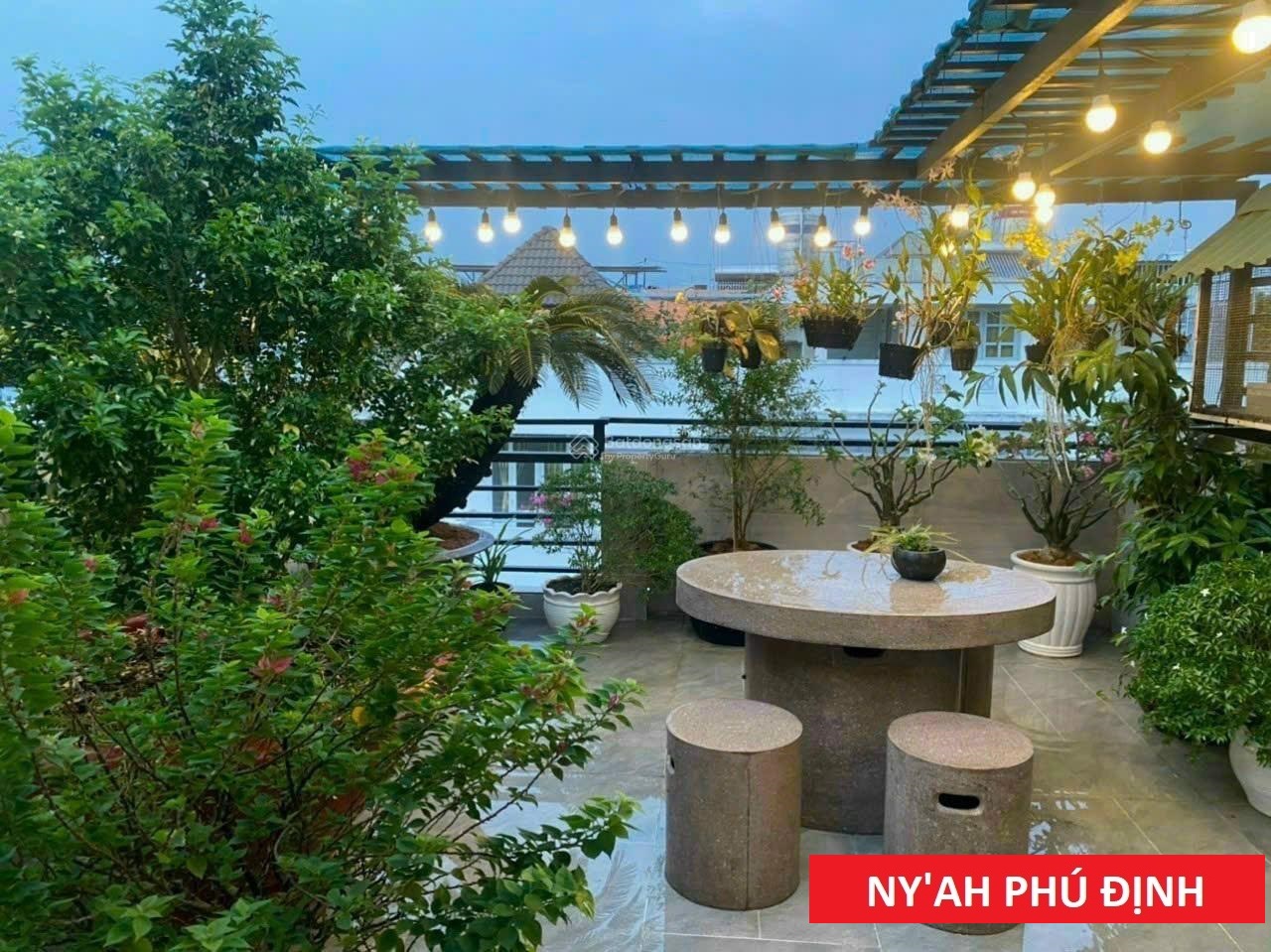 Nhà bán gần Ny'ah Phú Định khu phân lô gần chợ Phú lợi phạm thế hiển quận 8 95m2 4 tầng hoàn công đủ 8.25 tỷ còn bớt - Ảnh 2